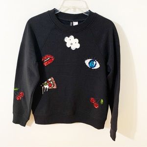 H&M Divided Black Long Sleeve Pullover Sequined and Embroidered Sweatshirt ⬛️🟥